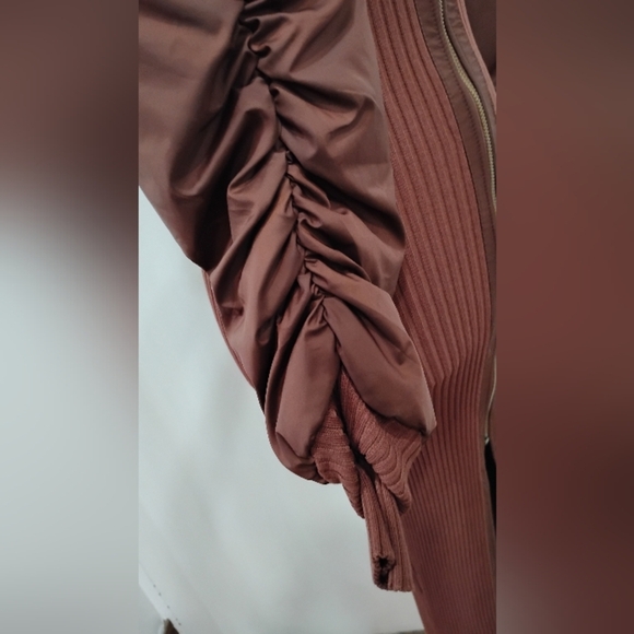 LONG REHAB LAB PUFFER - Picture 7 of 11